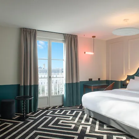 Labe Centre Gare 4*