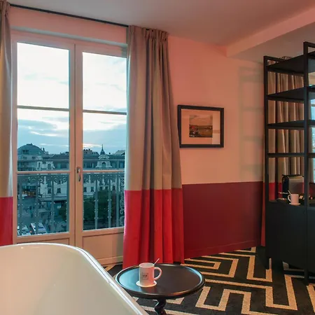 Hotel Labe Centre Gare 4*