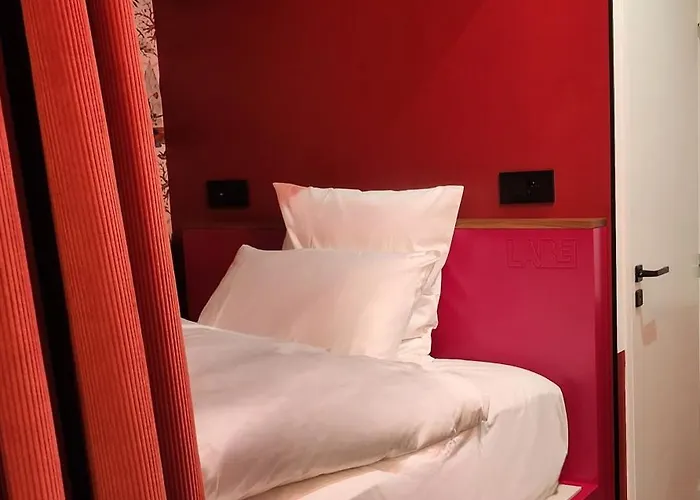 Labe Centre Gare Отель 4*